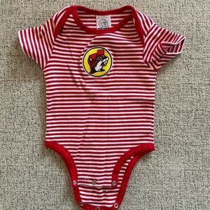 Buc-ee’s baby onesie  12MO